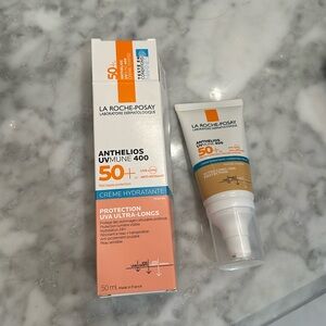 La Roche-Posay Anthelios UVmune 400 Moisturising Cream SPF50+ Tinted 50ml